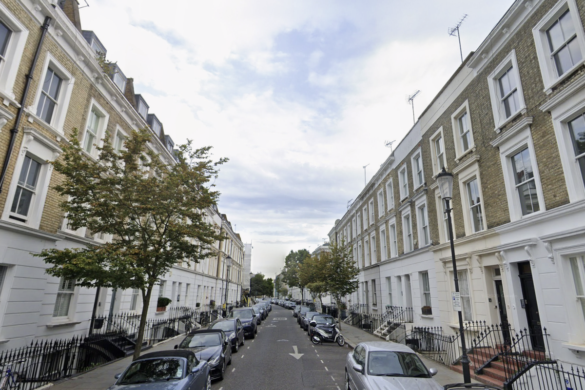 Man's million-pound home left UNSELLABLE because of neighbour's '10-foot tall knotweed jungle'