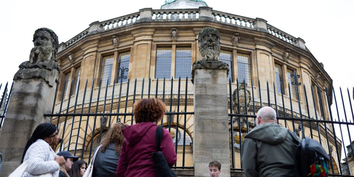 NextImg:Oxford Uni students told to use AI for essay writing but lecturers place huge warning on submitted work