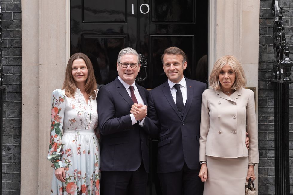 The Starmers and Macrons outside No10