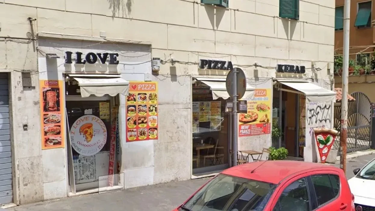 British teenager with peanut allergy dies on holiday after dinner at pizza restaurant with family