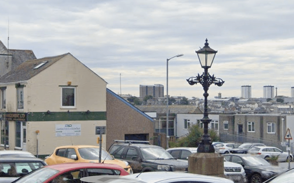 The Three Lighter Lantern, Cornwall