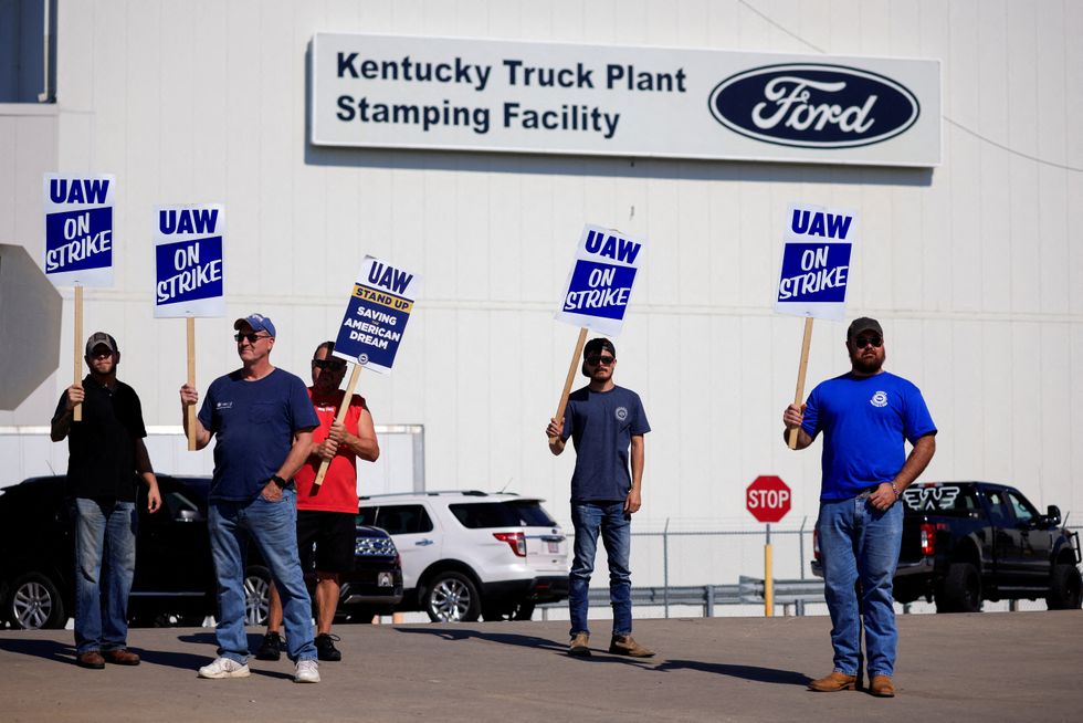 The UAW picket