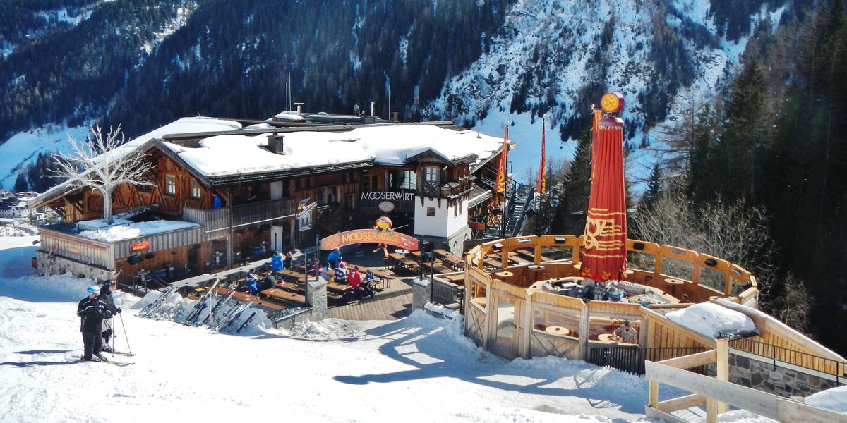 NextImg:British tourist arrested at Austrian ski resort after 'biting off man's nose'