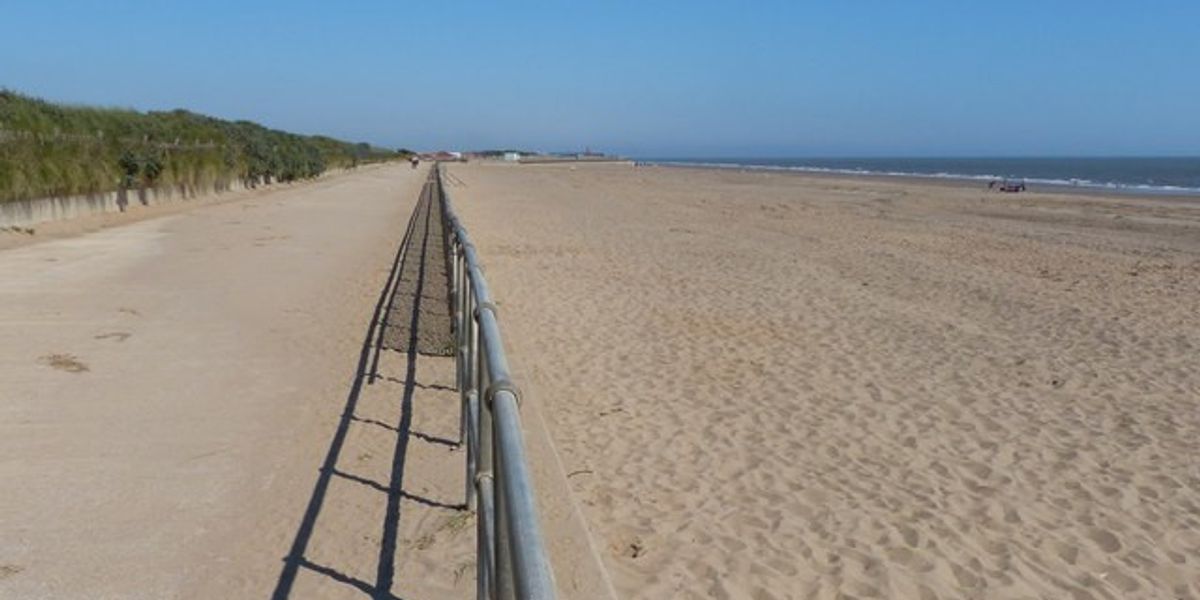 NextImg:Skegness news: Man, 60, dies after trying to help two children who got into difficulty in sea