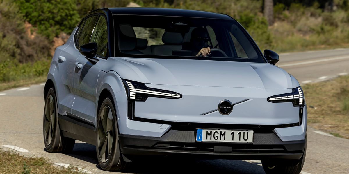 Electric car owners told not to ‘charge above 70%’ amid serious risk of battery fire Electric car owners told not to ‘charge above 70%’ amid serious risk of battery fire