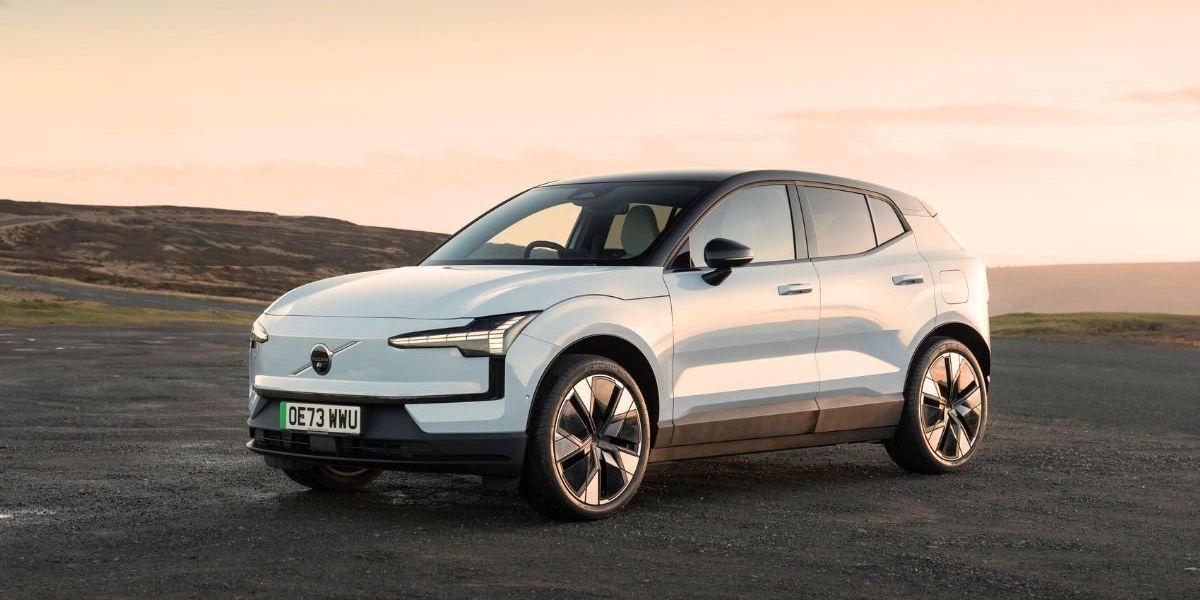 Major car brand warns drivers not to charge EV batteries beyond 70% amid serious fire fears Major car brand warns drivers not to charge EV batteries beyond 70% amid serious fire fears