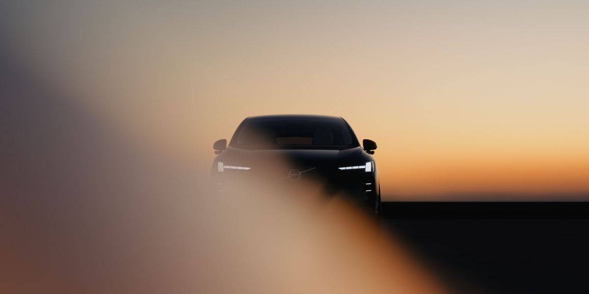 Volvo unveil ‘gamechanger’ electric car with 500-mile range and charging speeds of just 10 minutes Volvo unveil ‘gamechanger’ electric car with 500-mile range and charging speeds of just 10 minutes