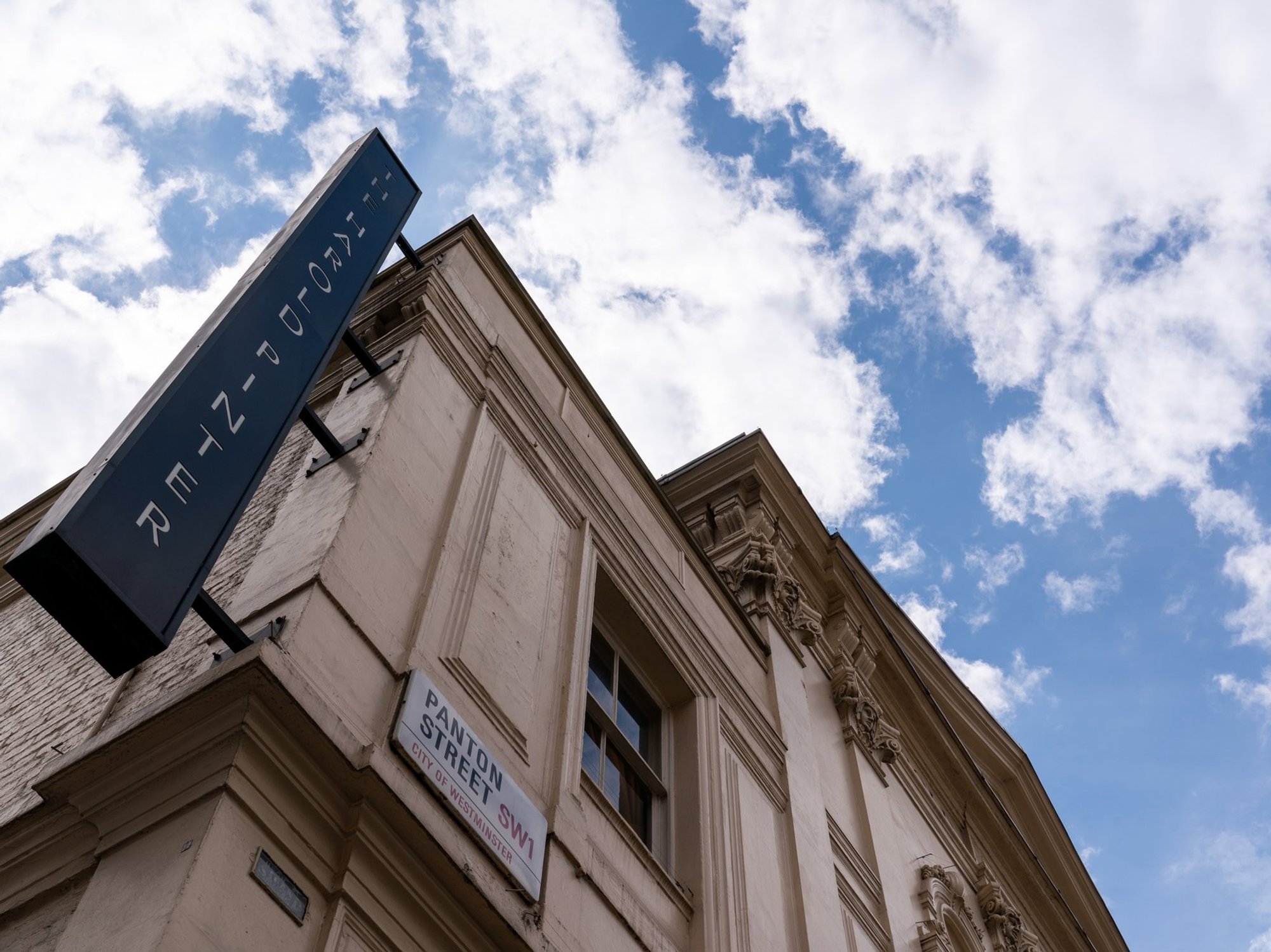 Theatre accused of patronising viewers after Romeo and Juliet given 'revenge' trigger warning