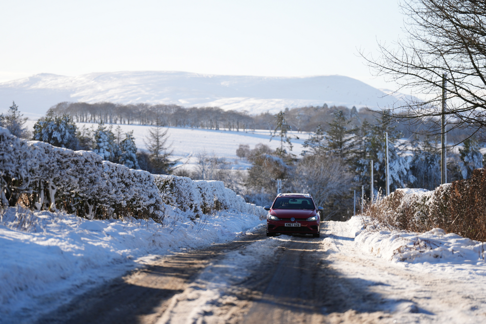 There was heavy snow in Balerno, Edinburgh