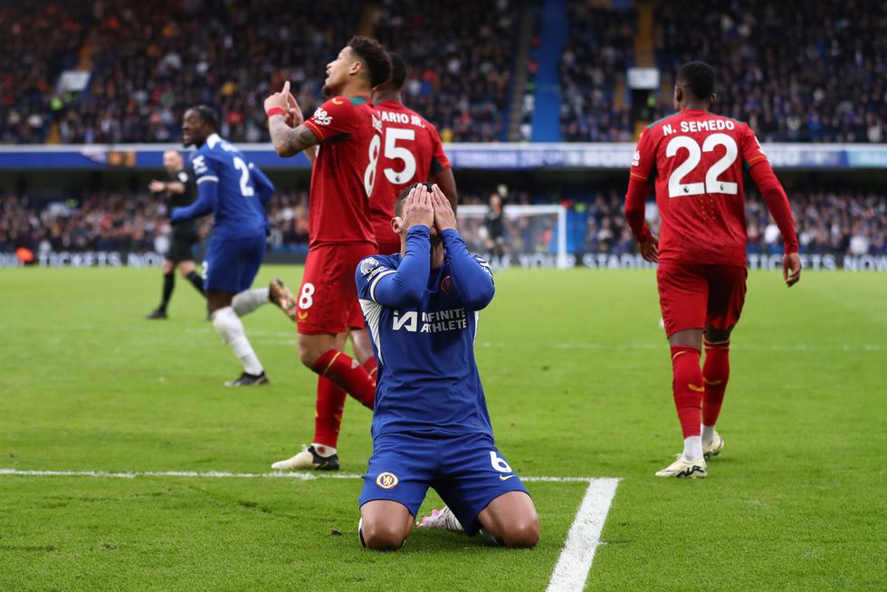 Thiago Silva's wife wants a change