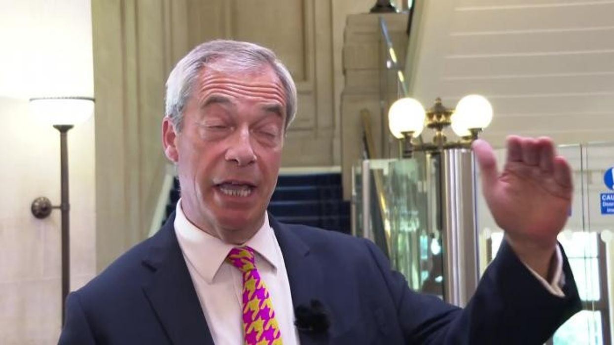 'This is Brexit Britain?!' Nigel Farage responds to Keir Starmer's 'one in, one out' migrant deal: 'We should turn them all back!'