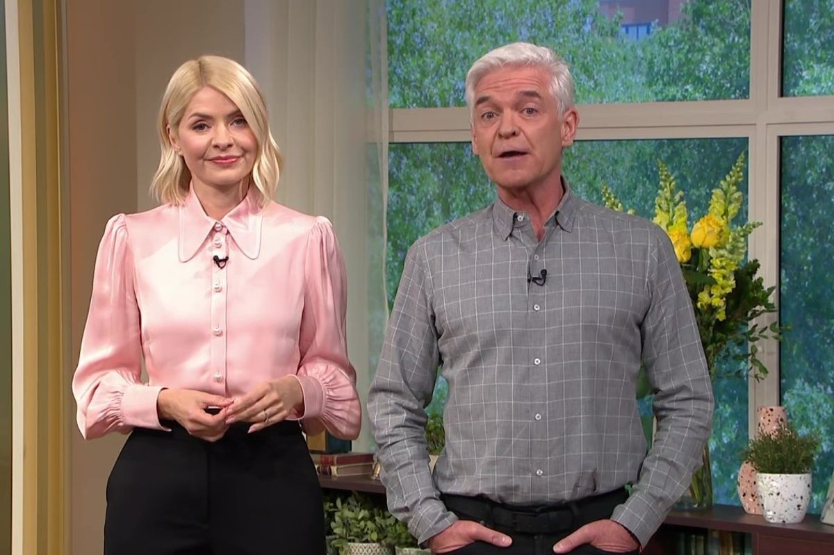 This Morning loses 170,000 viewers in a week as Holly Willoughby and Phillip Schofield fail to address their bitter feud