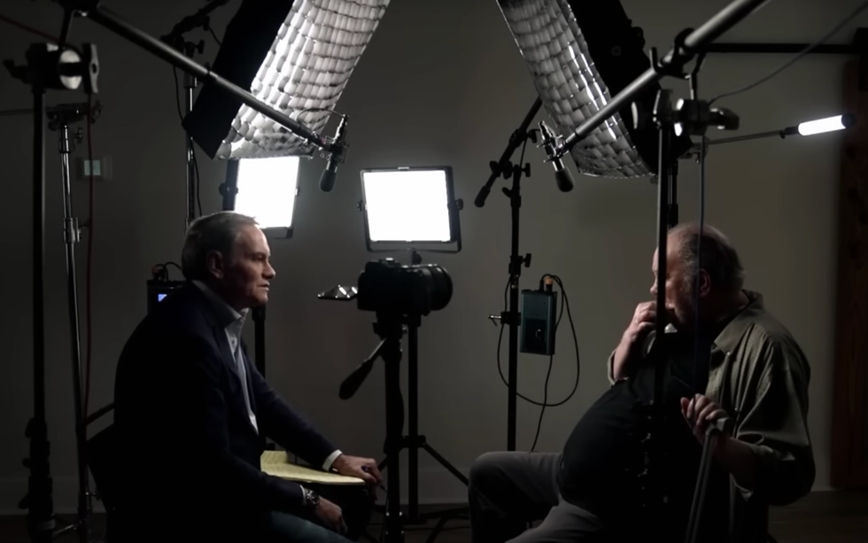 Thomas Markle being interviewed