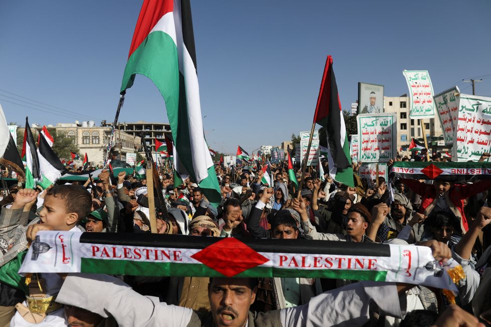 Thousands of protesters take to the streets in Yemen