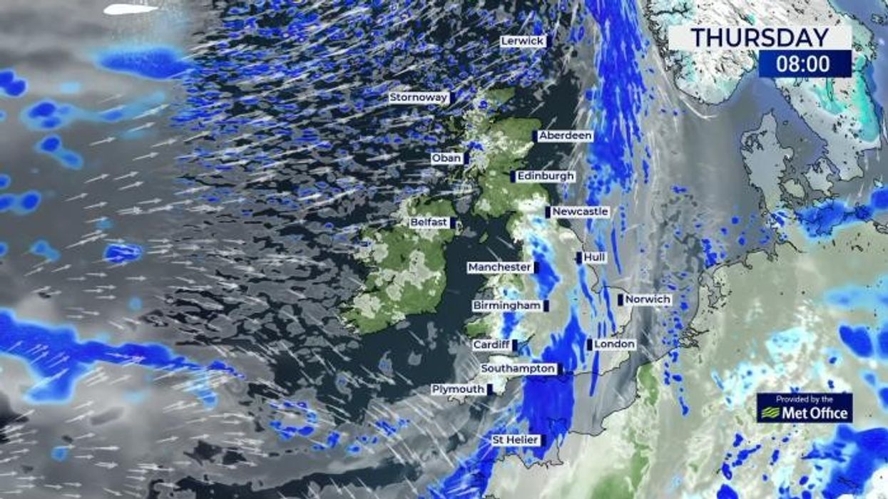UK snow forecast: New weather map shows snow sweeping in on Christmas Day across Britain