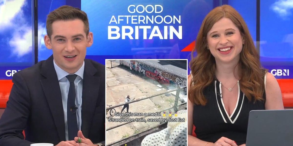 Just Eat driver hailed legend after hurling stranded Thameslink passengers bottles of water