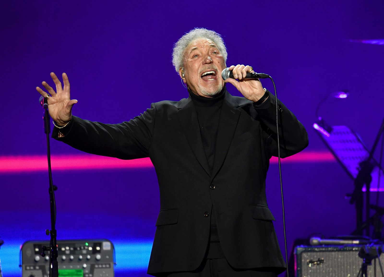 Tom Jones