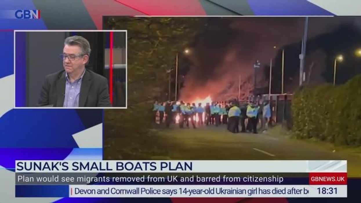 Tony Blair's former advisor calls for UK to grant refugee status to ALL