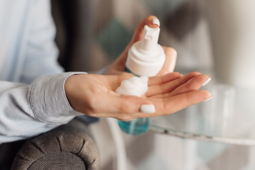Topical minoxidil