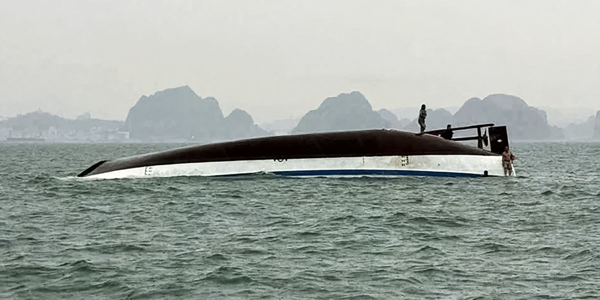 NextImg:Tourist boat carrying 53 capsizes in stormy weather - 27 bodies recovered from water