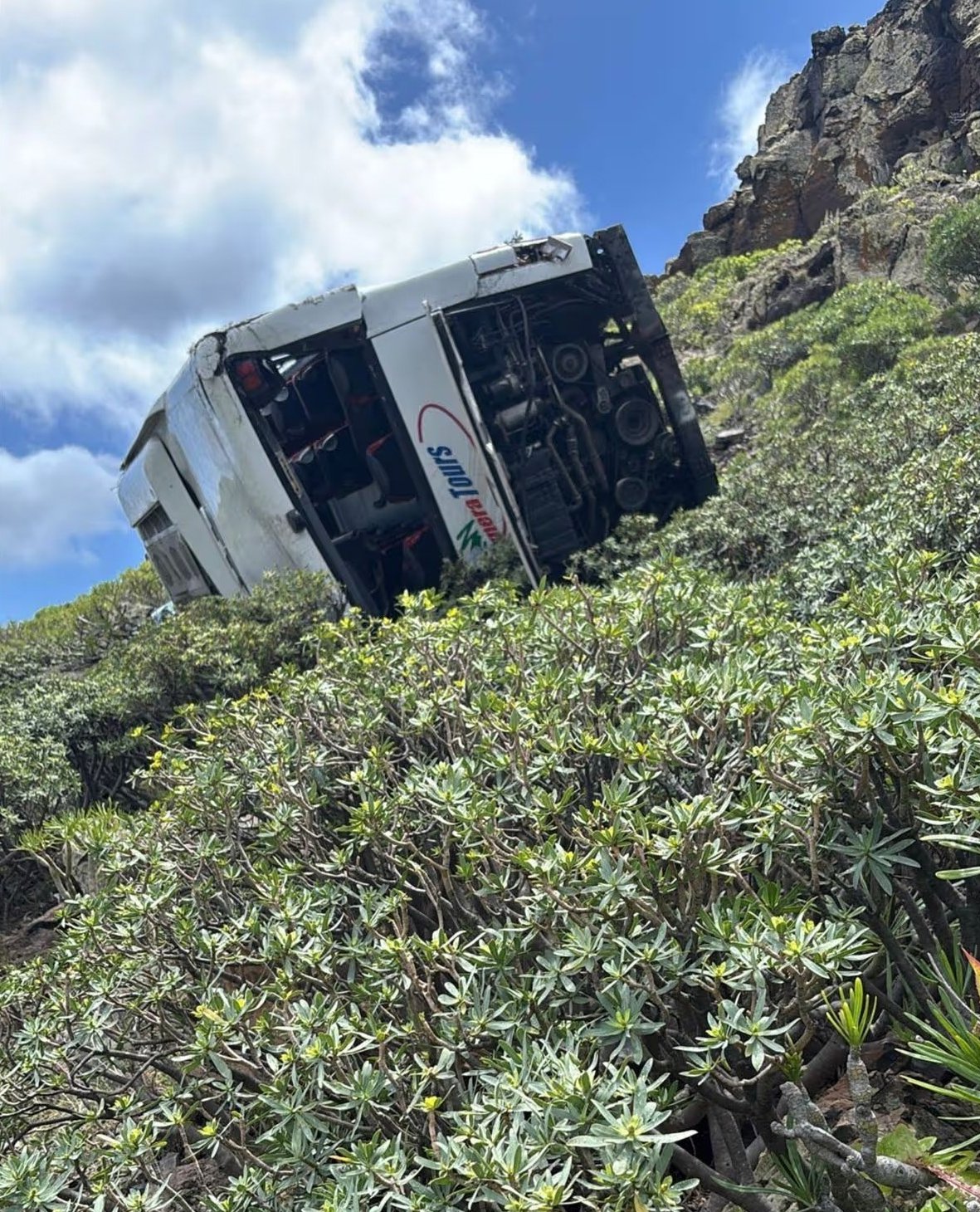 Tourist bus crashes in Canary Islands