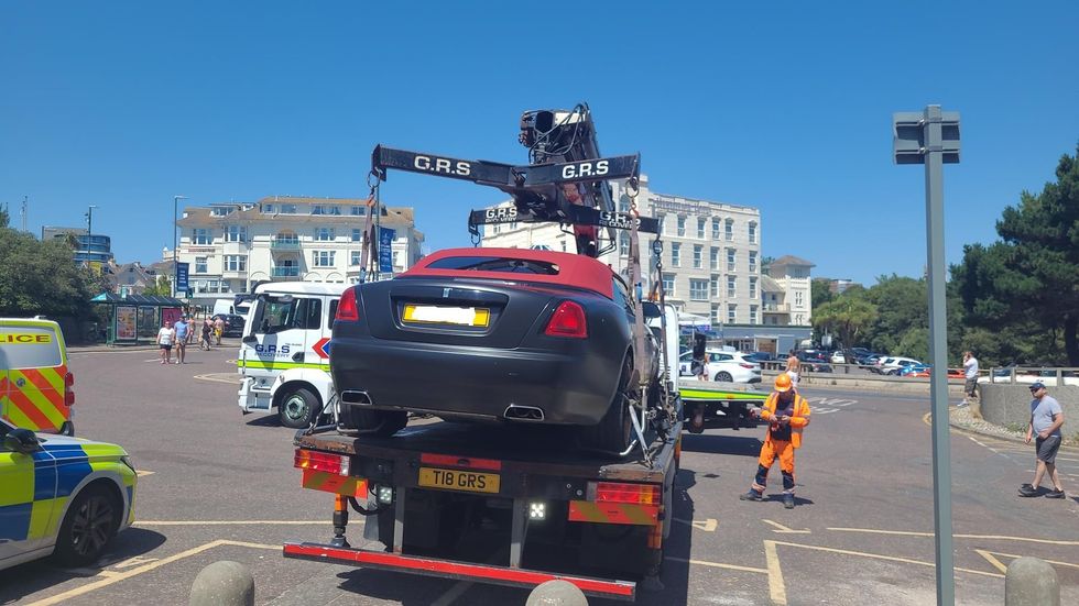 Towed vehicle