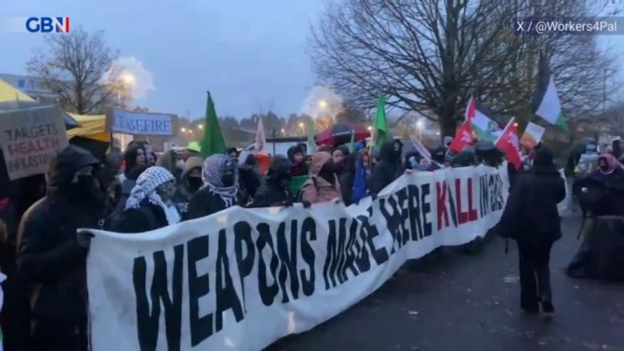 Palestine protests: Over a THOUSAND trade unionists block access to factories across Britain