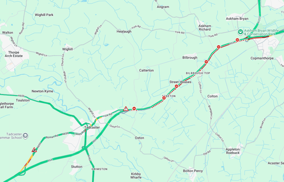 Mapas de trânsito mostram longos atrasos e caos no trânsito na A64