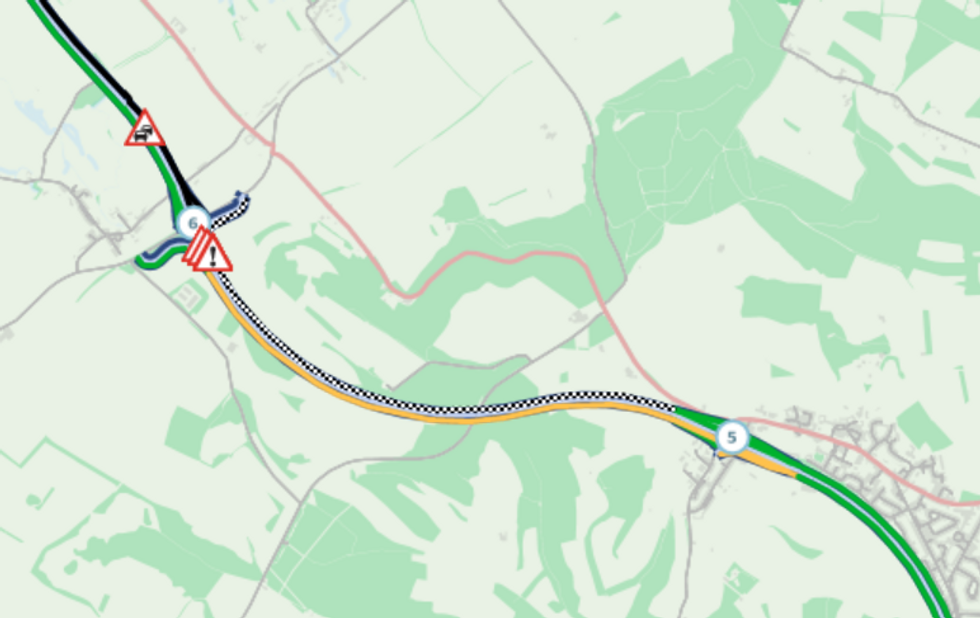 Traffic maps show standstill conditions between J6 and J5 on the M40 \u200b