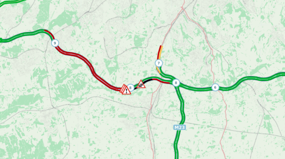 Traffic maps show the congestion on the M25 following the vehicle fire