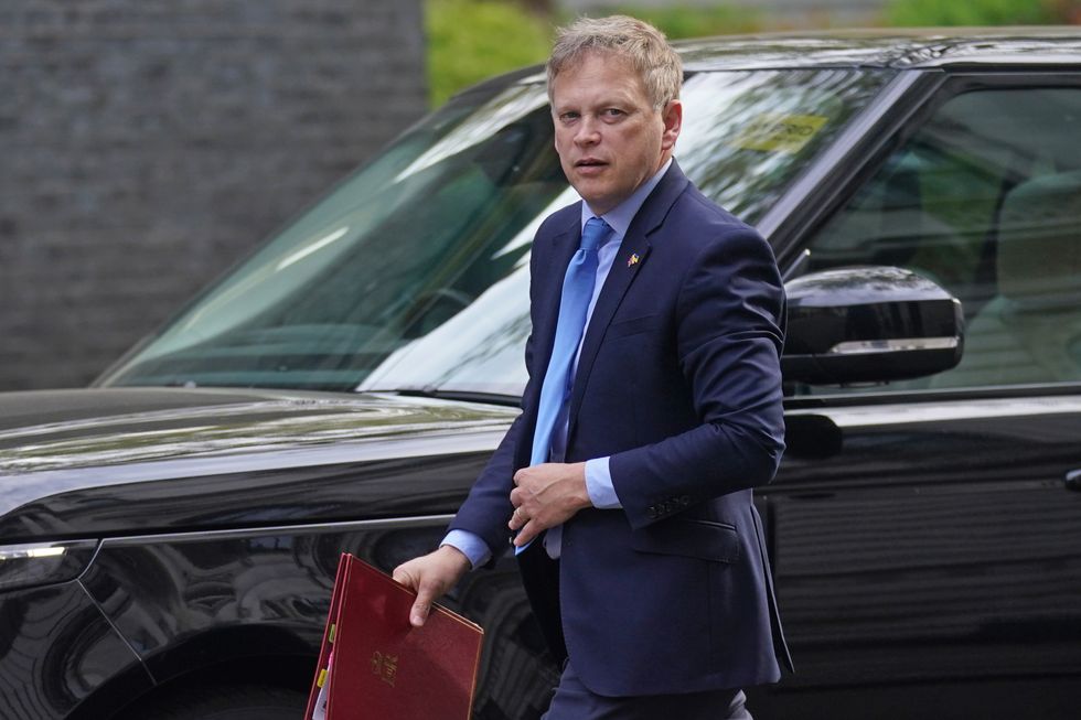 Transport Secretary Grant Shapps arriving in Downing Street, London, for a Cabinet meeting. Picture date: Tuesday April 19, 2022.