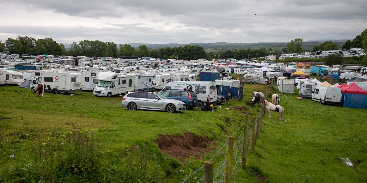 Edinburgh park turned into ‘no-go zone’ after ‘intimidating’ traveller mob smashes their way in and sets up camp Edinburgh park turned into ‘no-go zone’ after ‘intimidating’ traveller mob smashes their way in and sets up camp