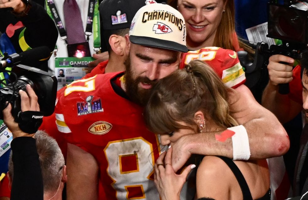 Travis Kelce and Taylor Swift have become the new super couple in the NFL
