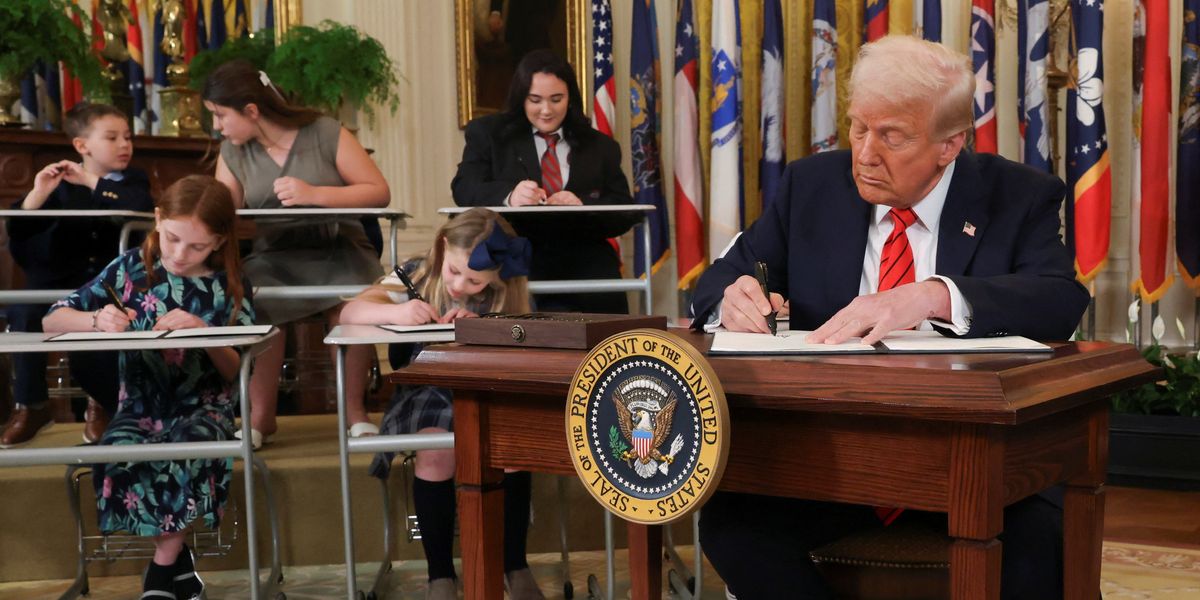 NextImg:Donald Trump signs order to 'eliminate' Department of Education