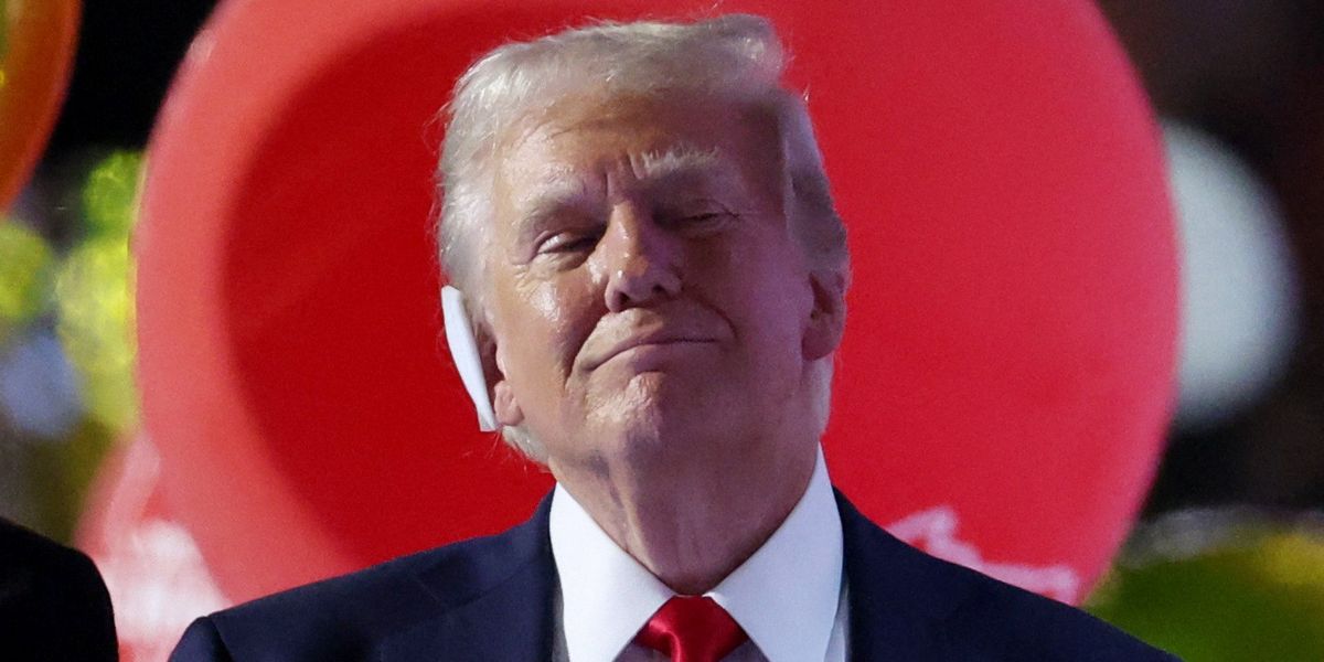 NextImg:Trump vows to scrap Biden's electric car policy on 'day one' reversing the outlawing of petrol and diesel vehicles