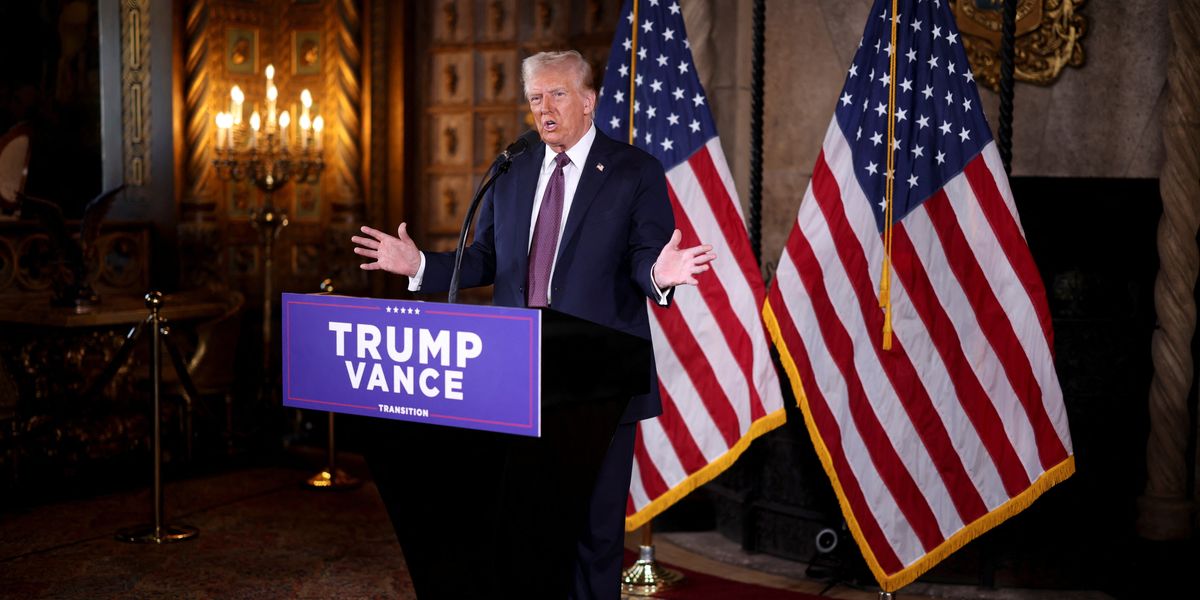 NextImg:Donald Trump takes aim at 'sloppy' Brexit rollout but admits it's being 'straightened out'