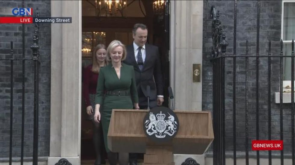 Liz Truss arrives at Buckingham Palace to tender resignation as Prime Minister to King Charles III