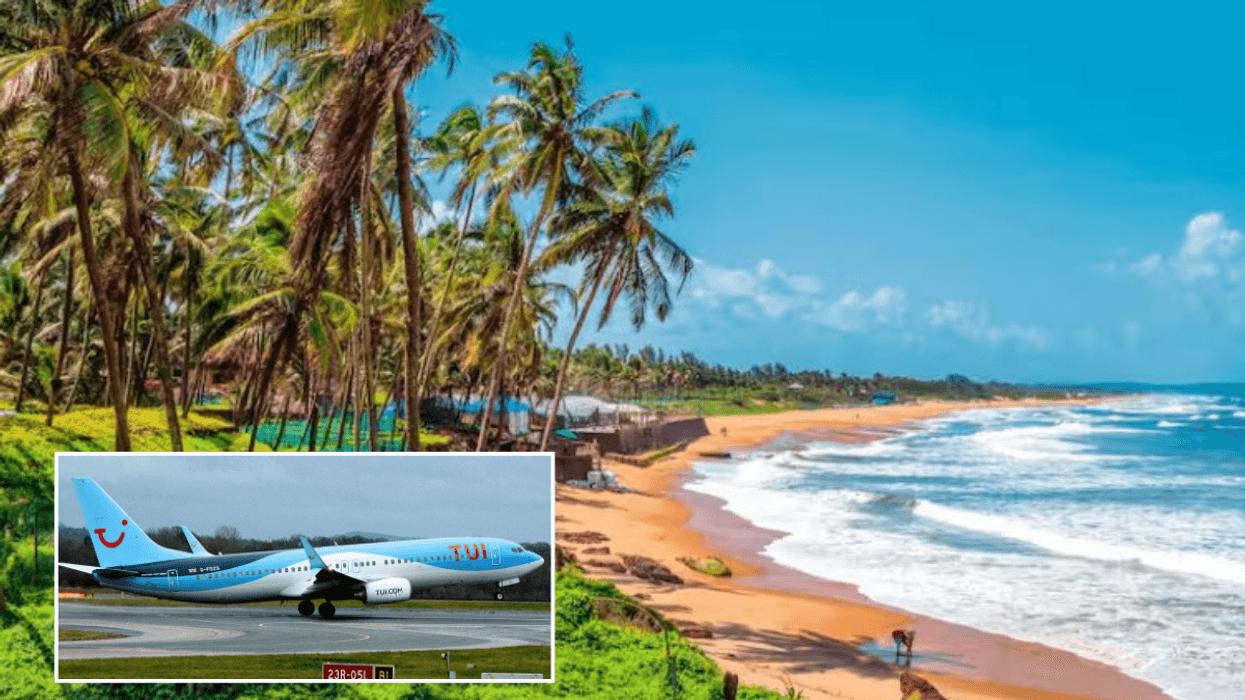 TUI flight / India beach