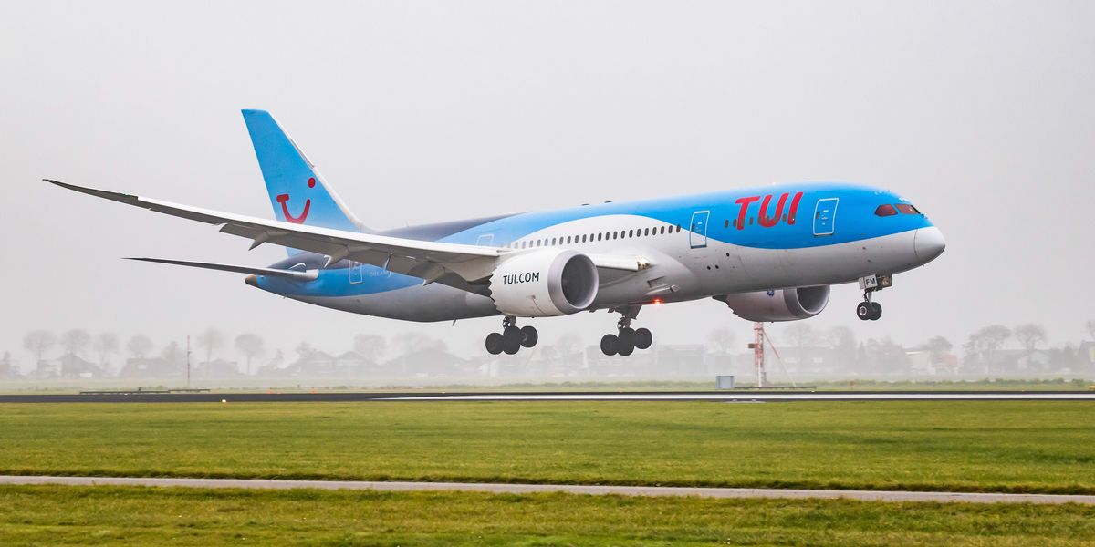 NextImg:TUI announces shake-up to onboard flight menu with new drink available now