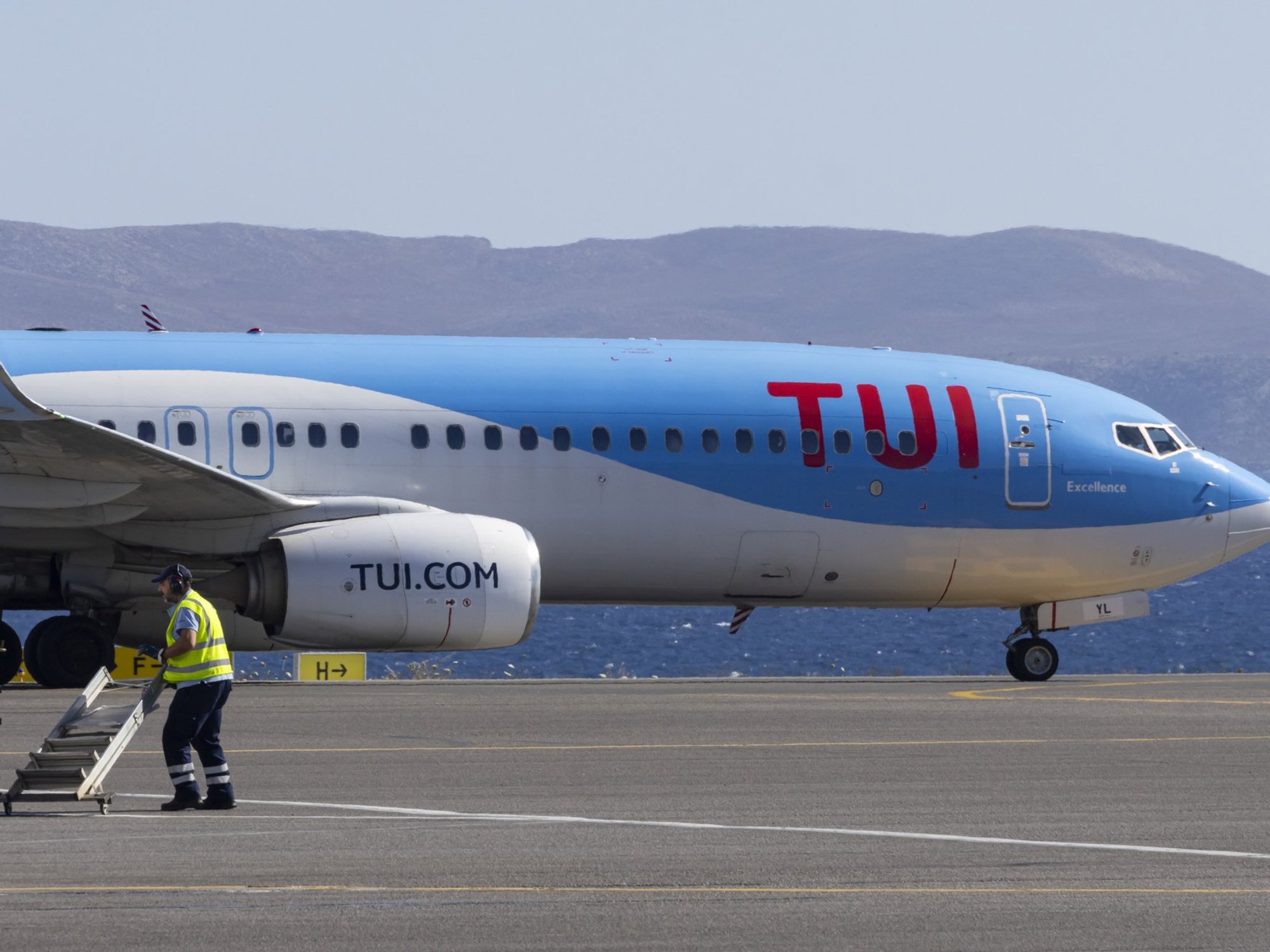 TUI