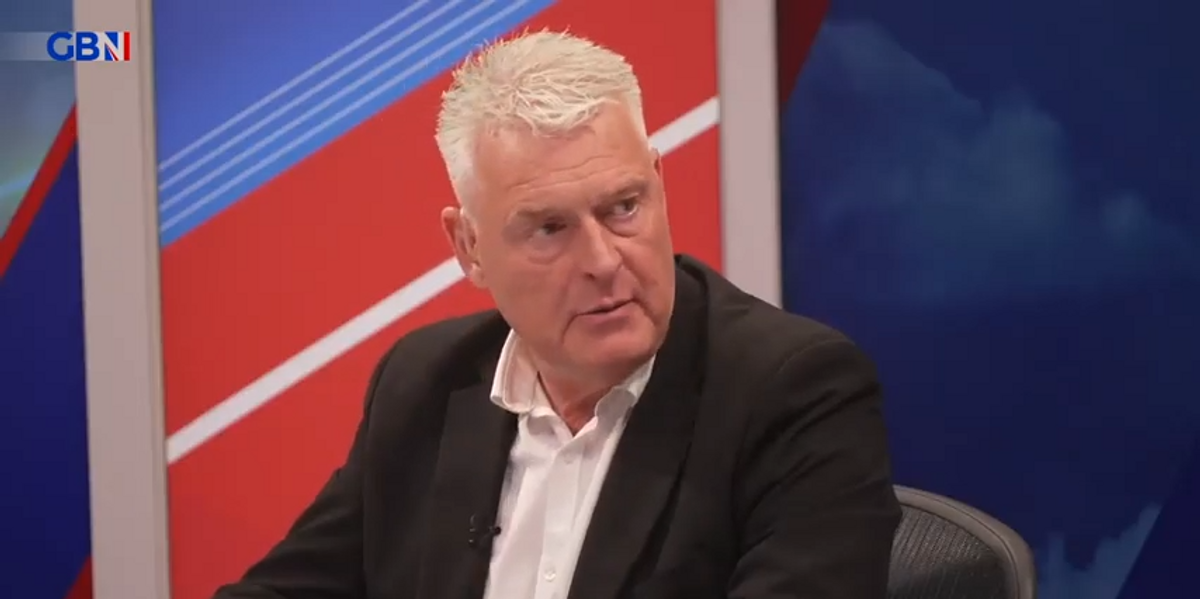 NextImg:'Turn the migrants BACK to France!' Lee Anderson asks why government can't IGNORE law to PROTECT Britain
