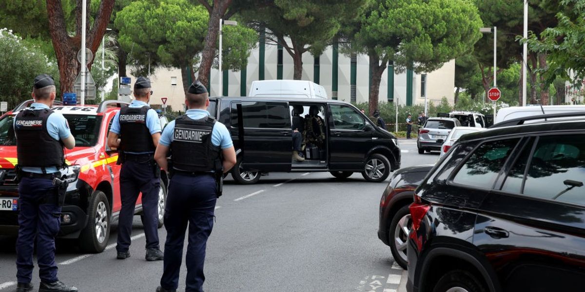 NextImg:Police officer injured in suspected 'terror act' after car explodes outside synagogue in France