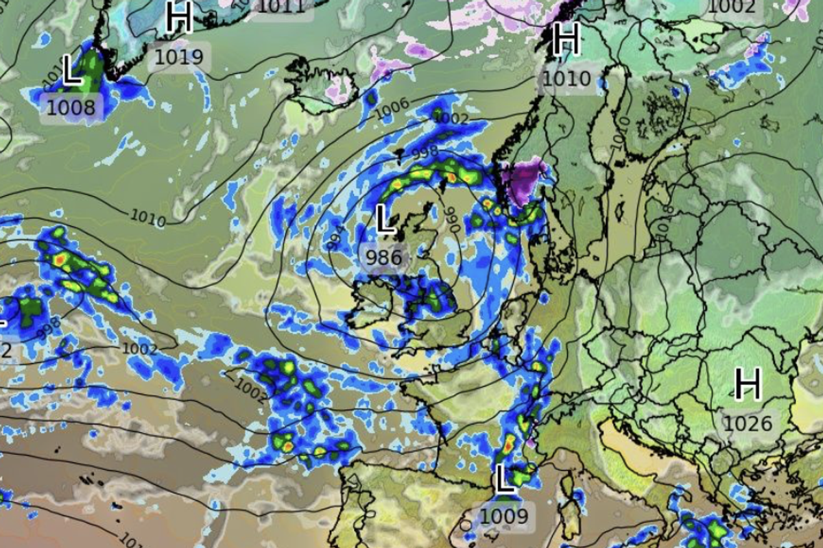 Two cyclonic lows en route to Britain