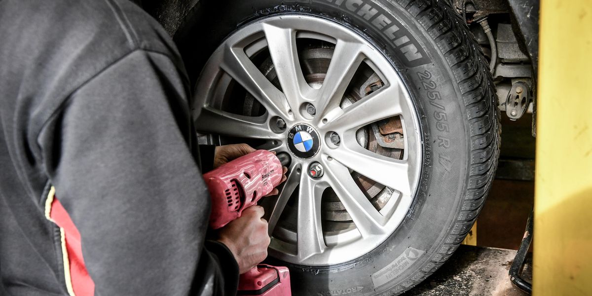 Drivers face £10,000 fine for driving offences as millions risk road safety on major motorways Drivers face £10,000 fine for driving offences as millions risk road safety on major motorways