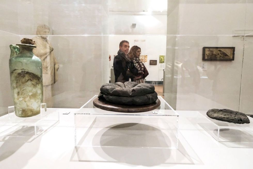 \u200b Carbonized bread