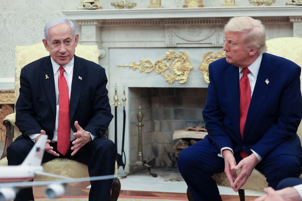 u200b Donald Trump meets with Israeli Prime Minister Benjamin Netanyahu