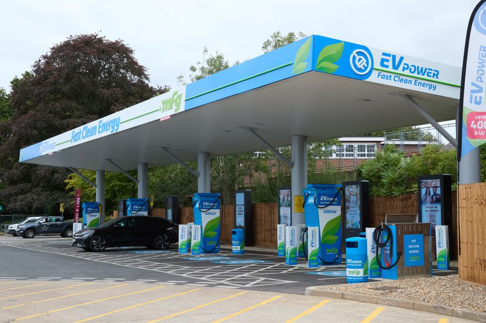 \u200b\u200bMFG aims to install 3,000 new ultra-rapid chargers by 2030