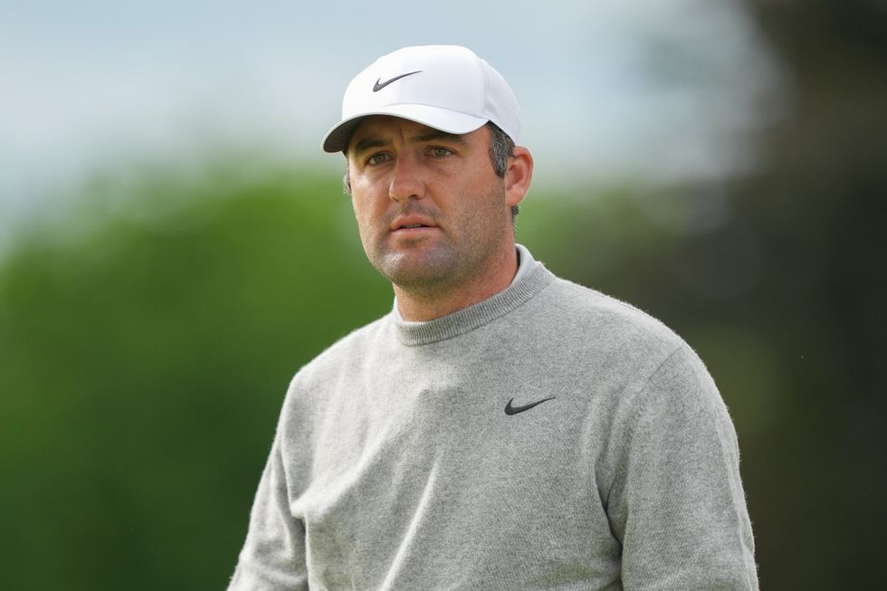 \u200b\u200bScottie Scheffler fired an ominous warning to the rest of the field after storming into a share of the early lead at the PGA Championship while Rory McIlroy and Bryson DeChambeau endured nightmare starts