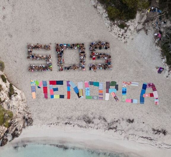 \u200bA banner was unveiled on the beach