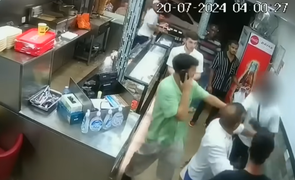 \u200bA fight broke out between the man and a diner